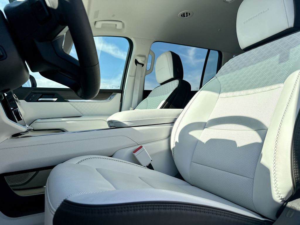 2025 GMC Acadia Denali Tucson AZ