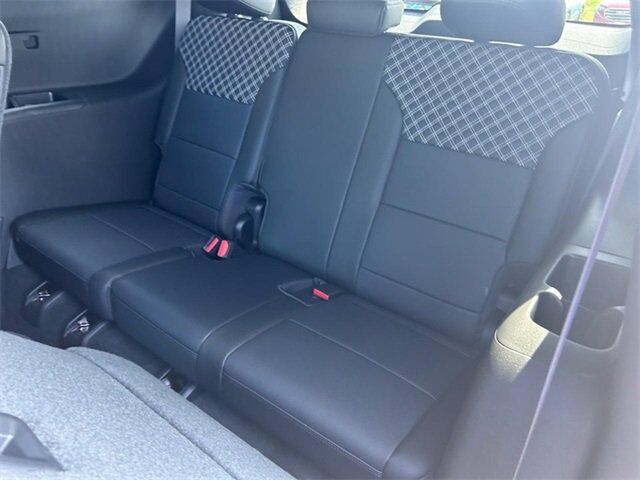 2025 GMC Acadia Denali Farmington MO