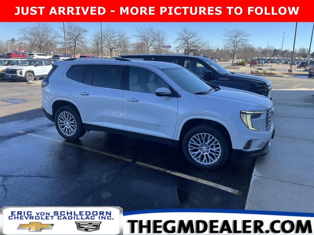 2025 GMC Acadia Denali w/Sunroof AdptvCrz HtdCldMemLthr HtdStrngWhl 20s HD-SurroundVision Milwaukee WI