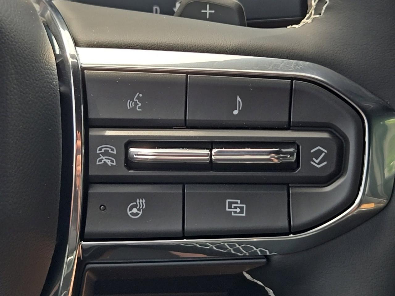 2025 GMC Acadia Denali Fredericksburg VA