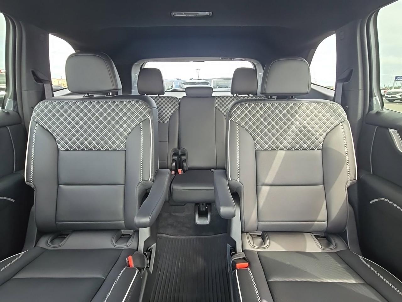 2025 GMC Acadia Denali Fredericksburg VA