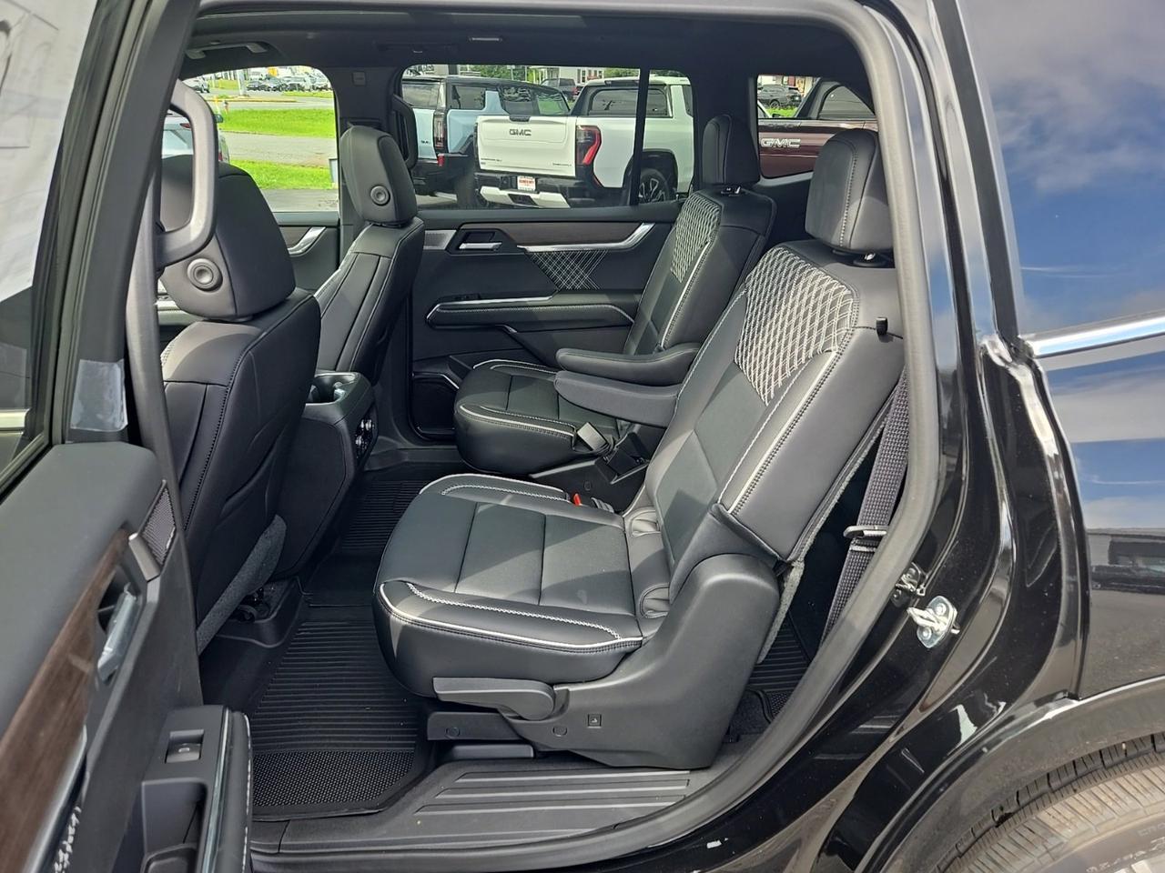 2025 GMC Acadia Denali Fredericksburg VA