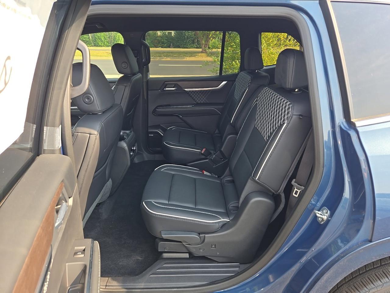 2025 GMC Acadia Denali Fredericksburg VA