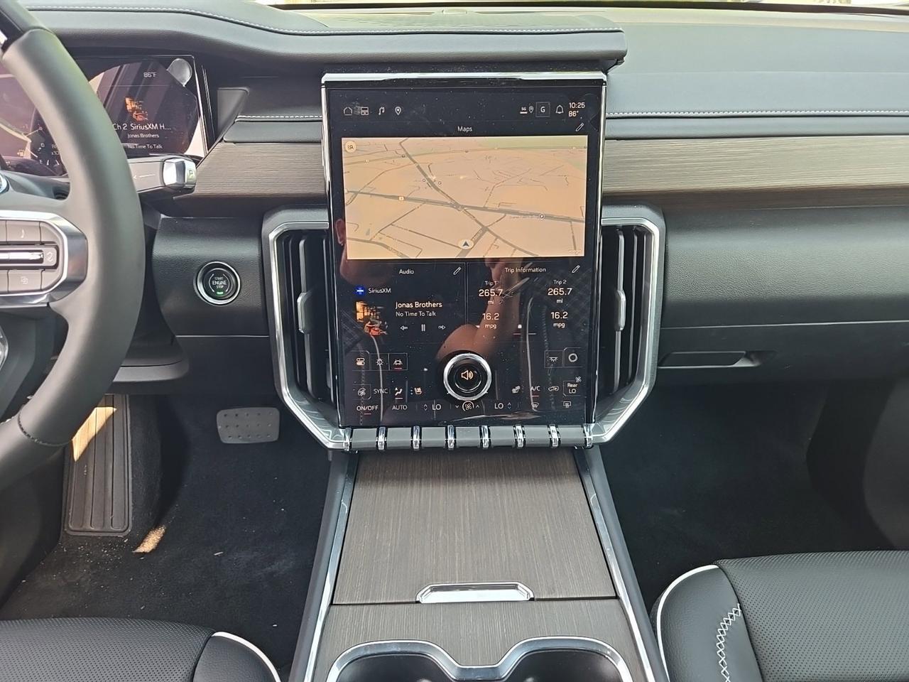 2025 GMC Acadia Denali Fredericksburg VA