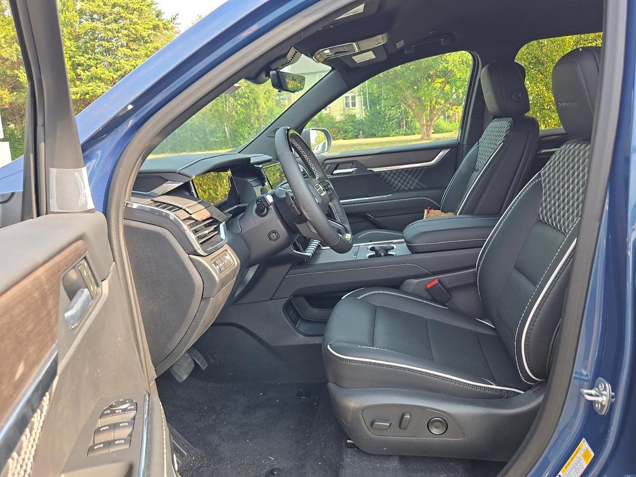 2025 GMC Acadia Denali Fredericksburg VA