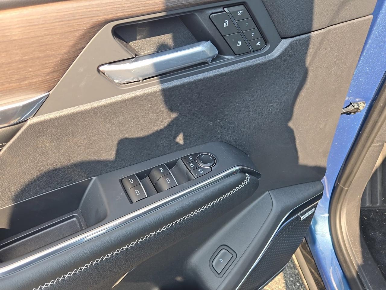2025 GMC Acadia Denali Fredericksburg VA