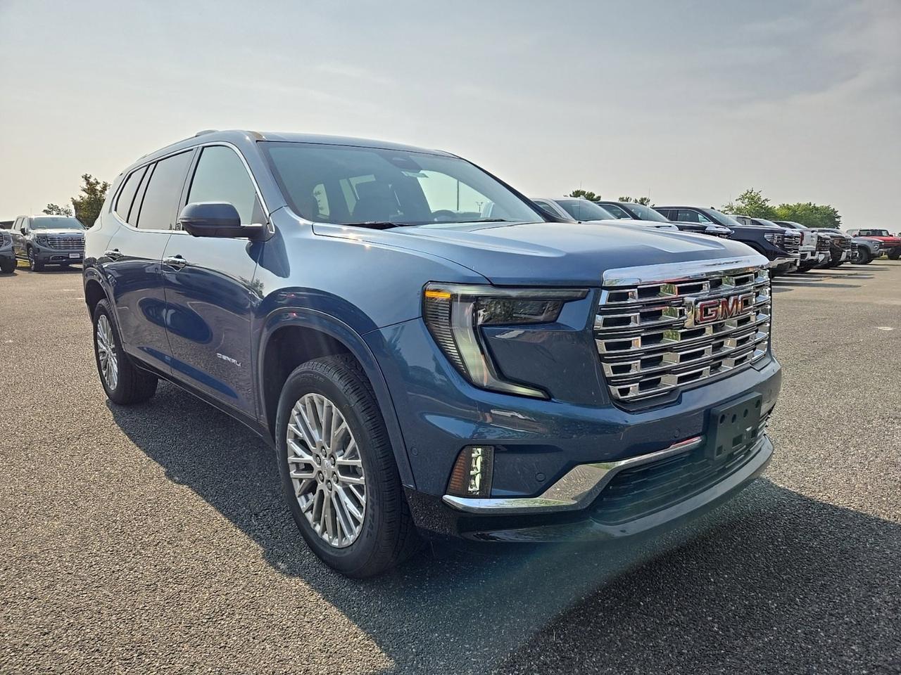 2025 GMC Acadia Denali