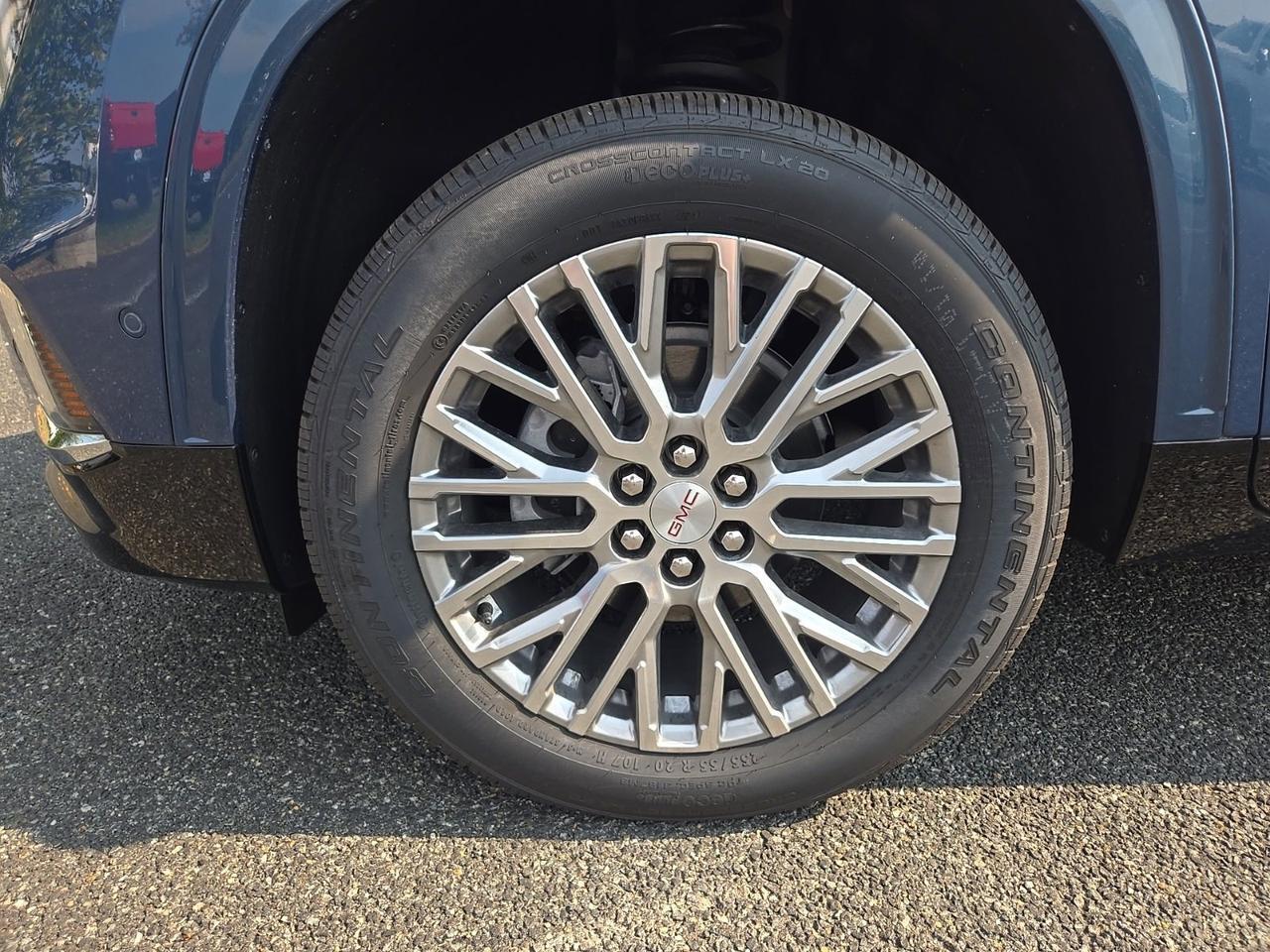 2025 GMC Acadia Denali Fredericksburg VA