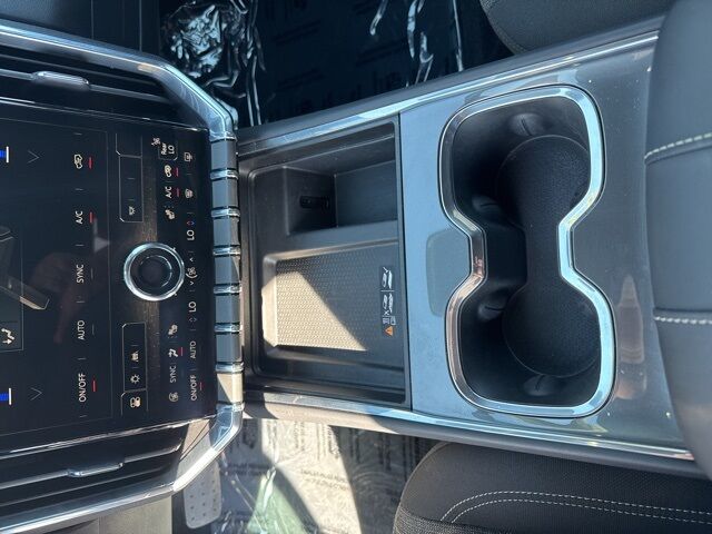 2025 GMC Acadia Elevation Kerrville TX