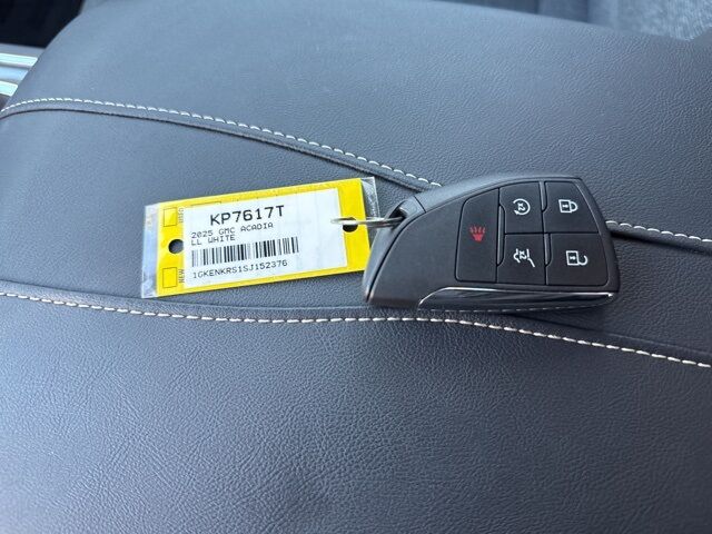 2025 GMC Acadia Elevation Kerrville TX