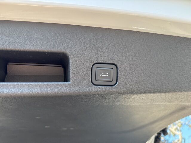 2025 GMC Acadia Elevation Kerrville TX