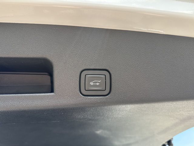 2025 GMC Acadia Elevation Kerrville TX