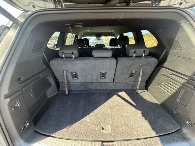 2025 GMC Acadia Elevation Kerrville TX