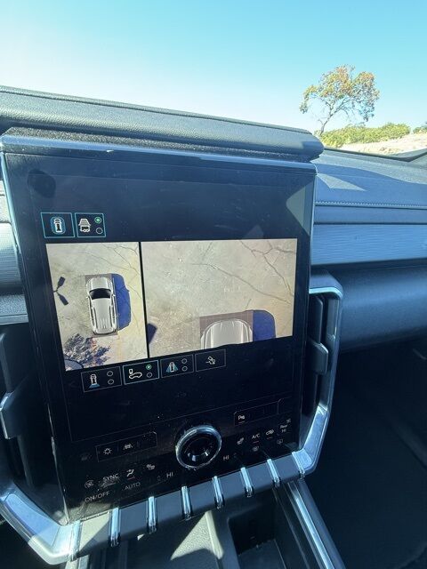 2025 GMC Acadia Elevation Kerrville TX