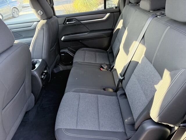 2025 GMC Acadia Elevation Kerrville TX