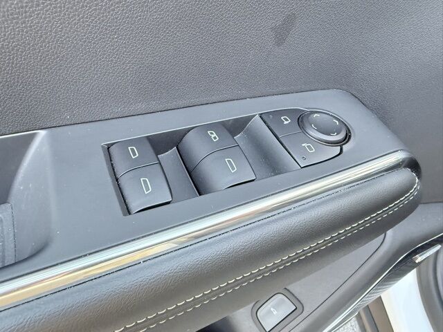 2025 GMC Acadia Elevation Kerrville TX