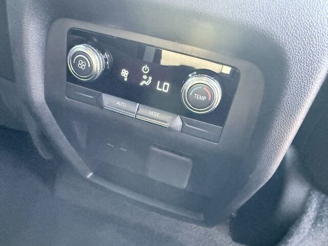 2025 GMC Acadia Elevation Kerrville TX