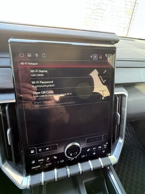 2025 GMC Acadia Elevation Kerrville TX