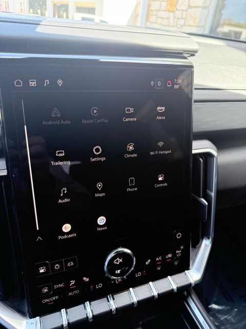 2025 GMC Acadia Elevation Kerrville TX