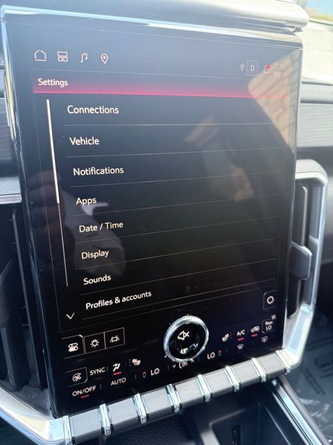 2025 GMC Acadia Elevation Kerrville TX