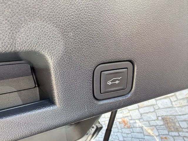 2025 GMC Acadia Elevation Kerrville TX