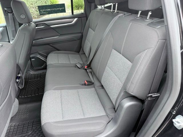 2025 GMC Acadia Elevation Kerrville TX