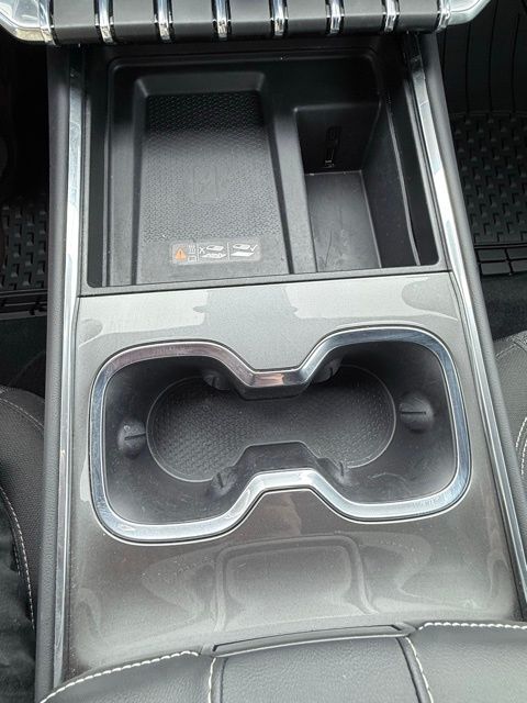 2025 GMC Acadia Elevation Kerrville TX