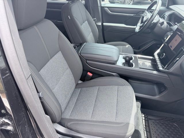 2025 GMC Acadia Elevation Kerrville TX