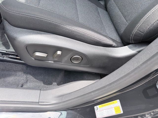 2025 GMC Acadia Elevation Kerrville TX