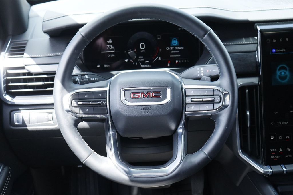 2025 GMC Acadia Elevation Hondo TX