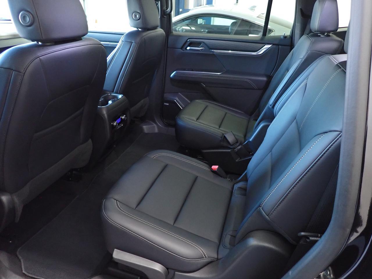 2025 GMC Acadia Elevation AWD 4DR LEATHER NAVI Listowel ON