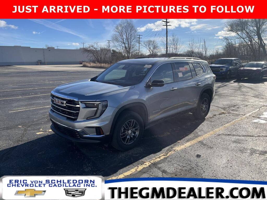 2025 GMC Acadia Elevation FWD w/HtdSeats HtdSteeringWheel AdptvCrz Milwaukee WI