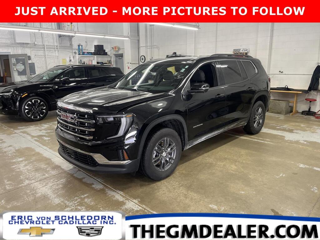 2025 GMC Acadia Elevation FWD w/HtdSeats HtdSteeringWheel AdptvCrz Milwaukee WI