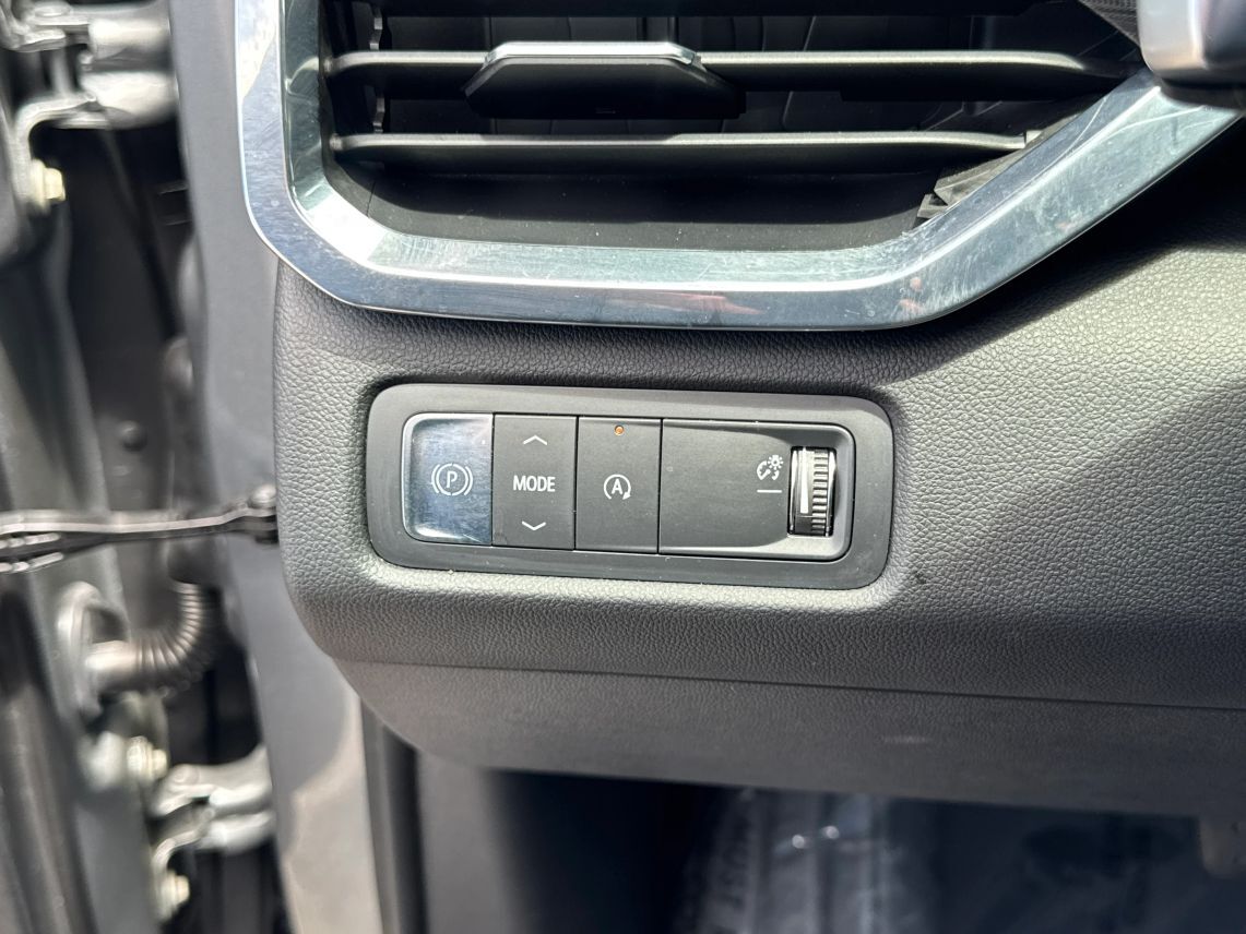 2025 GMC Acadia Elevation Sport Utility 4D
