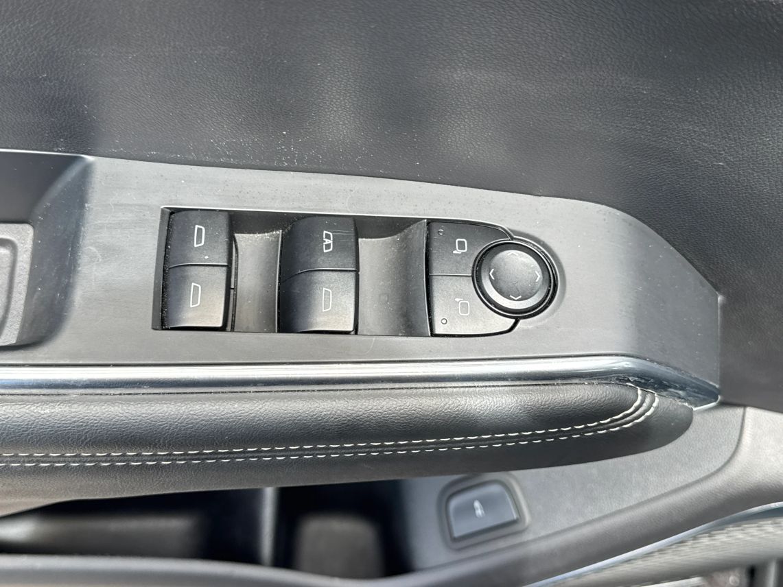 2025 GMC Acadia Elevation Sport Utility 4D