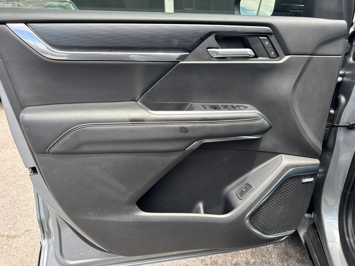 2025 GMC Acadia Elevation Sport Utility 4D