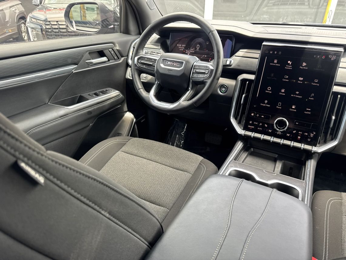 2025 GMC Acadia Elevation Sport Utility 4D