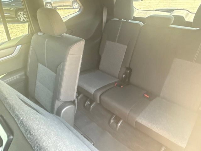 2025 GMC Acadia Elevation Carbondale IL