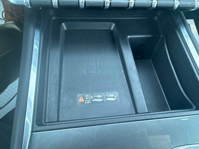 2025 GMC Acadia Elevation Carbondale IL