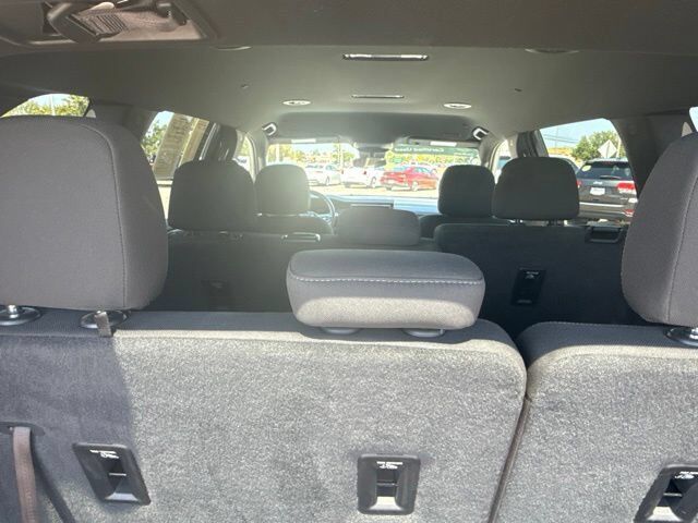 2025 GMC Acadia Elevation Carbondale IL