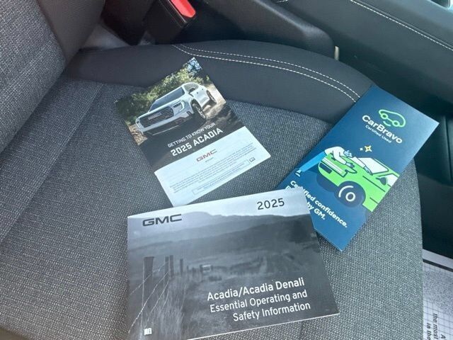 2025 GMC Acadia Elevation Carbondale IL