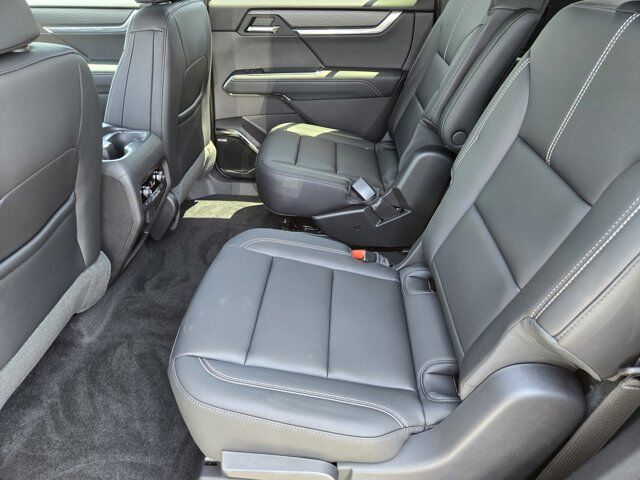 2025 GMC Acadia FWD Elevation Roseville CA