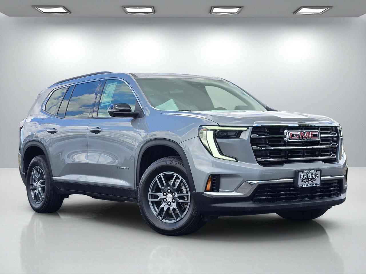 2025 GMC Acadia Elevation FWD's photo