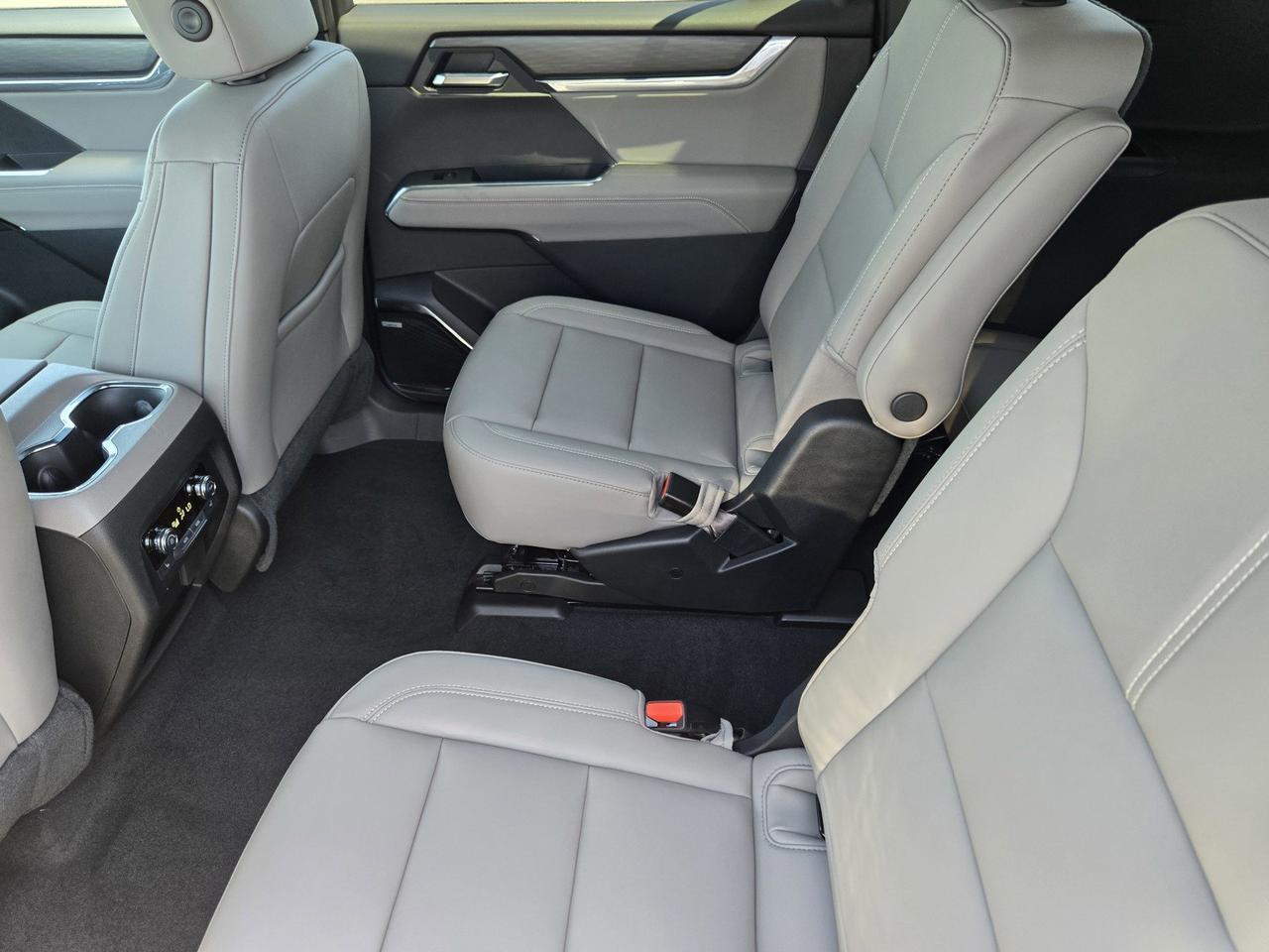 2025 GMC Acadia FWD Elevation Roseville CA