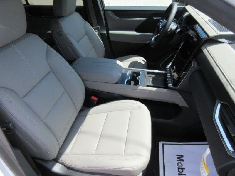 2025 GMC Acadia FWD Elevation Saint George SC