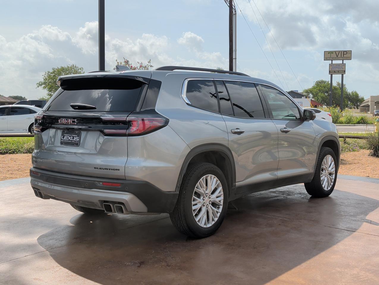 2025 GMC Acadia FWD Elevation