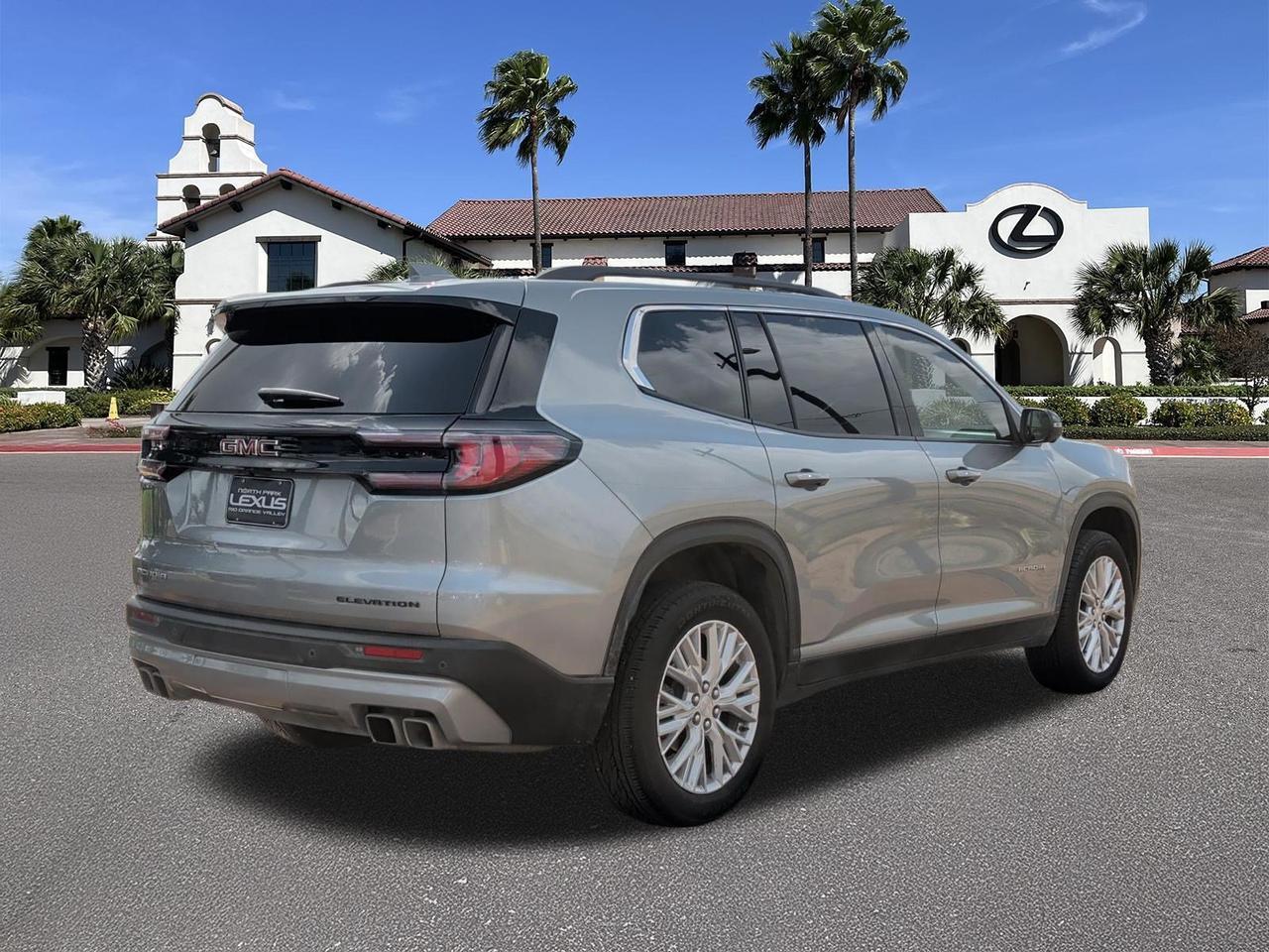 2025 GMC Acadia FWD Elevation