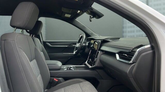 2025 GMC Acadia FWD Elevation San Juan TX