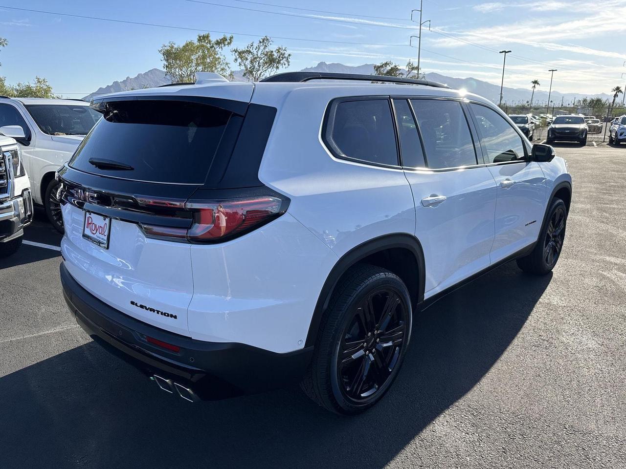 2025 GMC Acadia FWD Elevation Tucson AZ