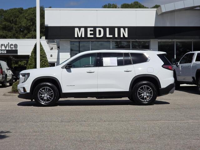 2025 GMC Acadia FWD Elevation Wilson NC